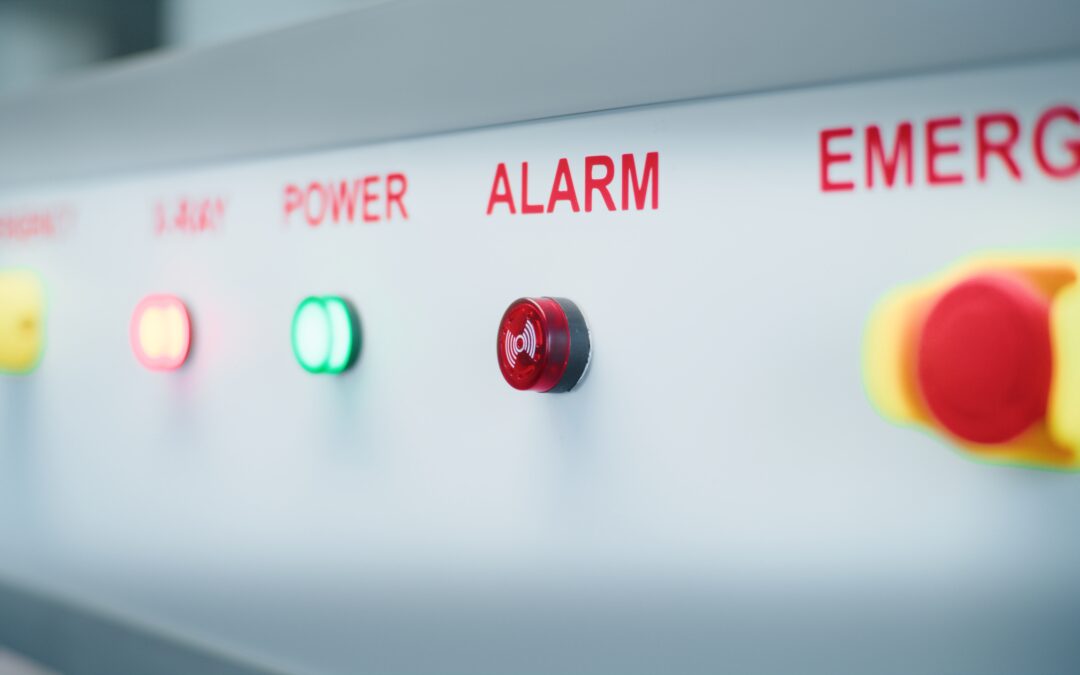 Gestão de Alarme: Uma Estratégia Coesa para Salas de Controle de Alta Performance